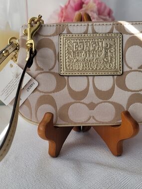 Coach Signature Poppy Small Wristlet in Beige & Gold